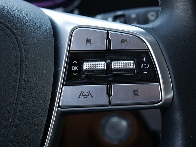 Vehicle image 30 of 63