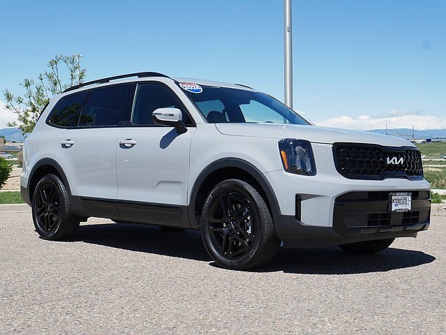 Vehicle image 3 of 63