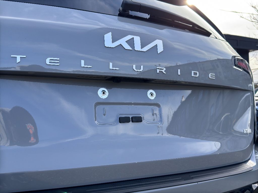 Vehicle image 7 of 31