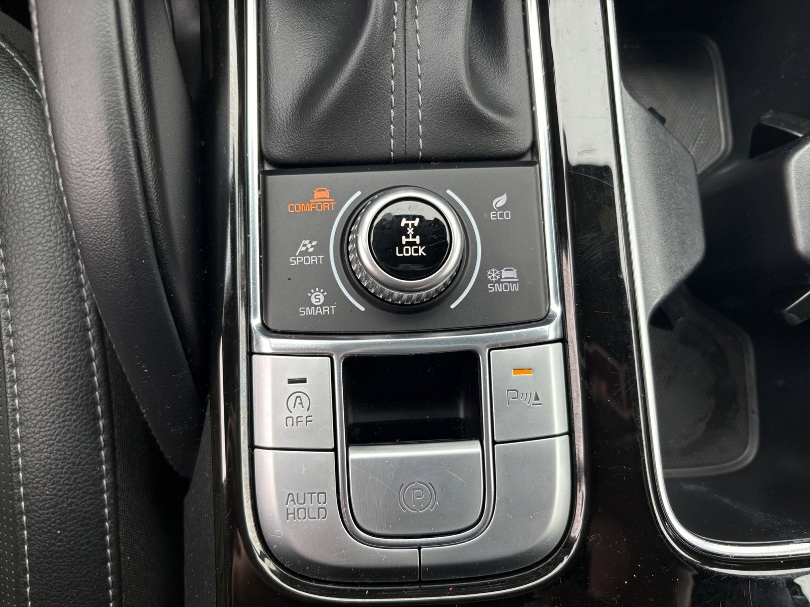 Vehicle image 37 of 48