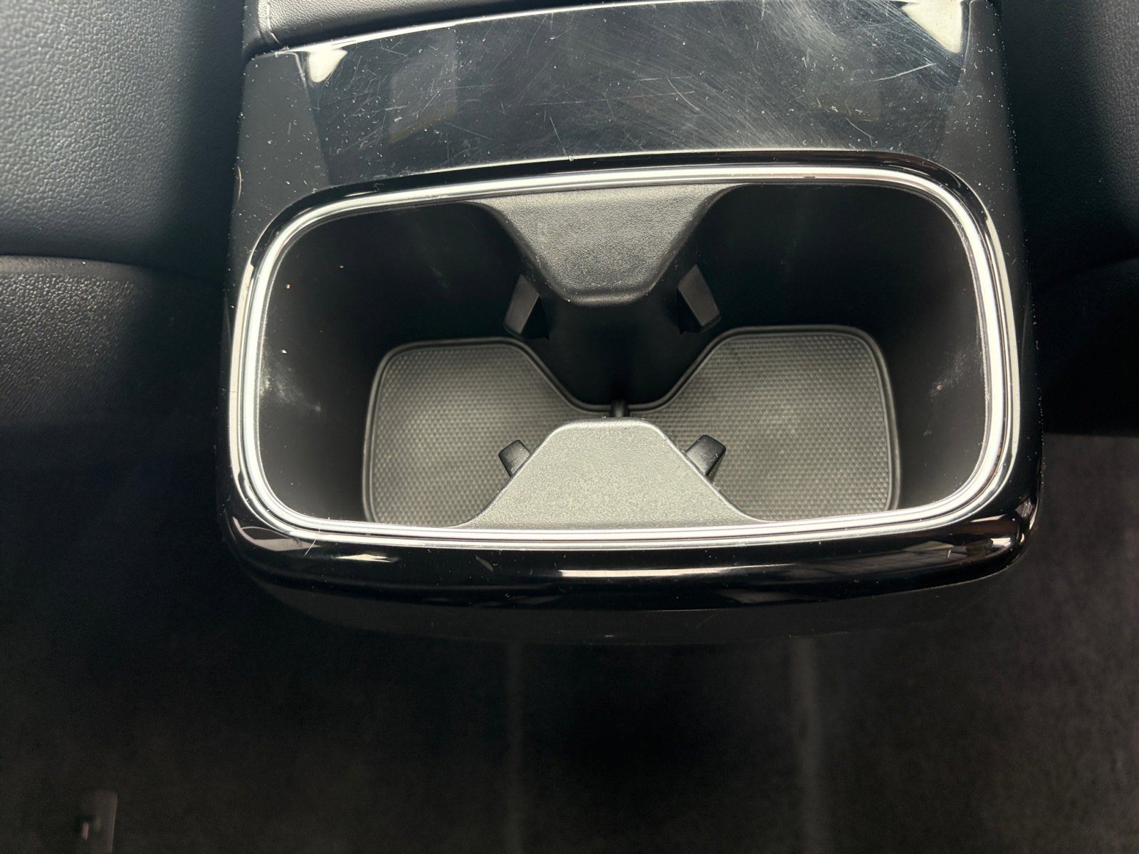 Vehicle image 38 of 48