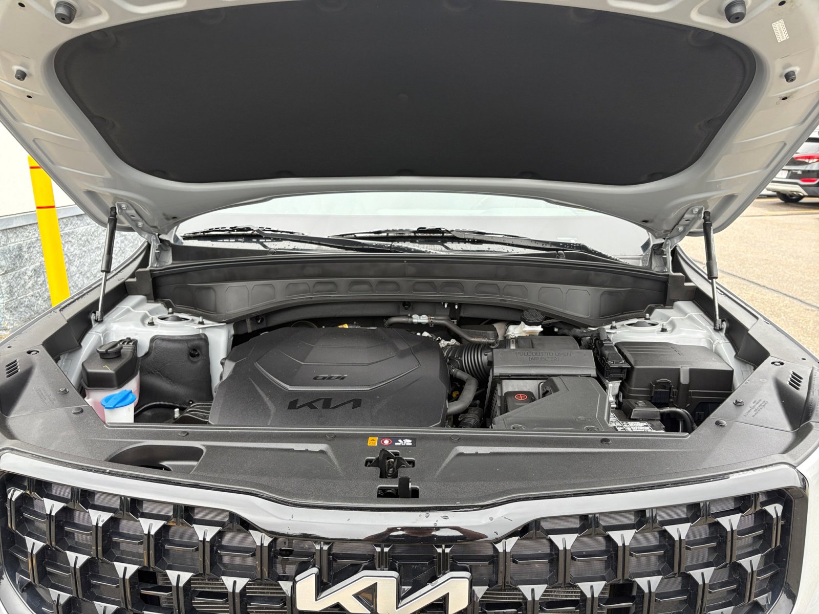 Vehicle image 7 of 48