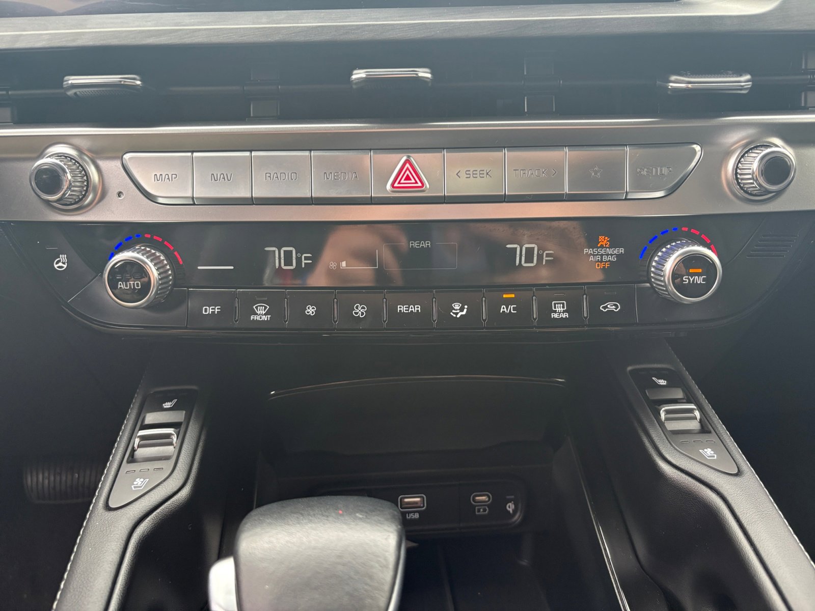 Vehicle image 44 of 48
