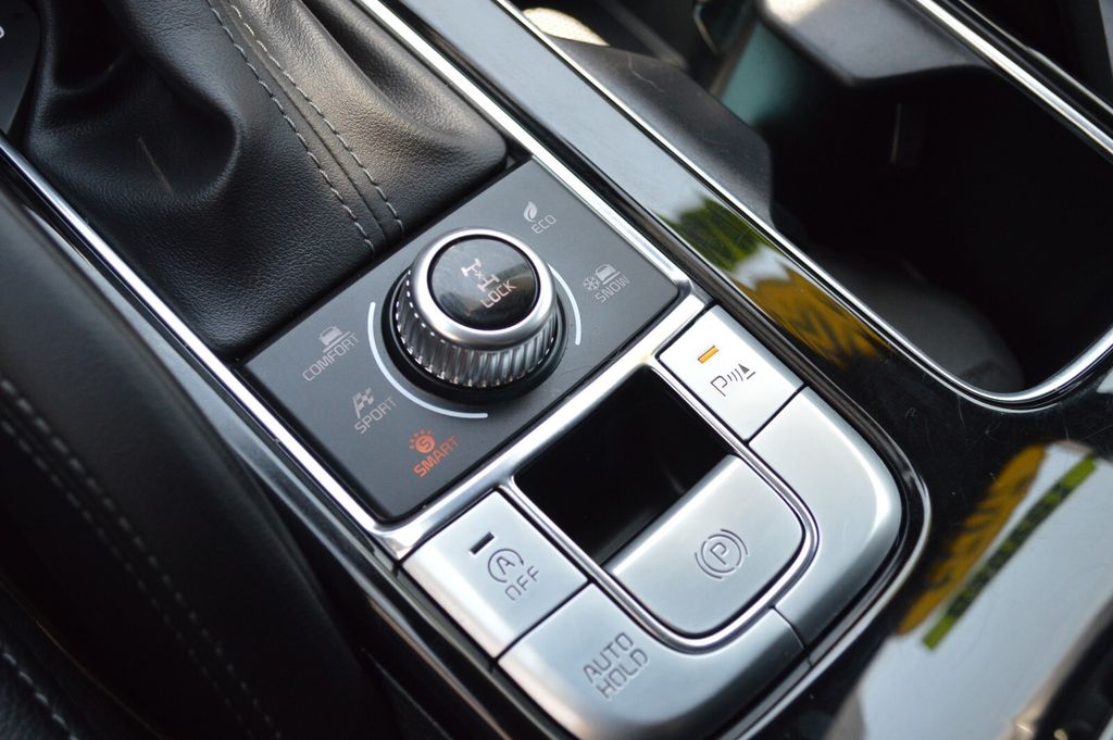 Vehicle image 44 of 51