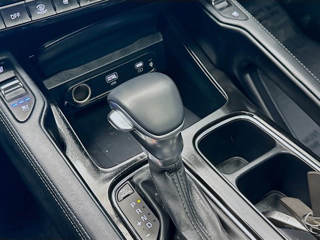 Vehicle image 13 of 20