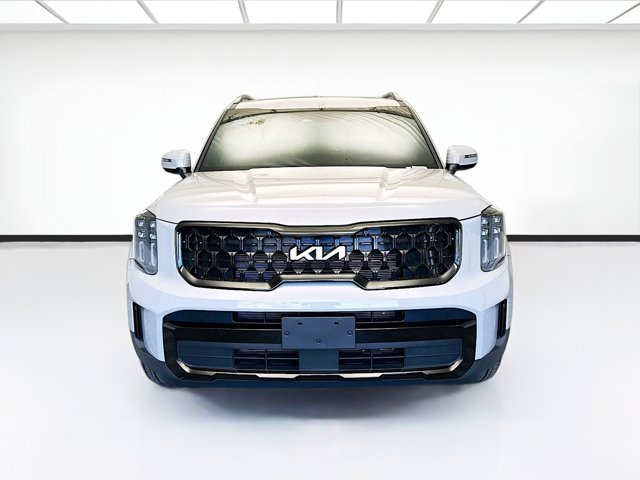 Vehicle image 2 of 20