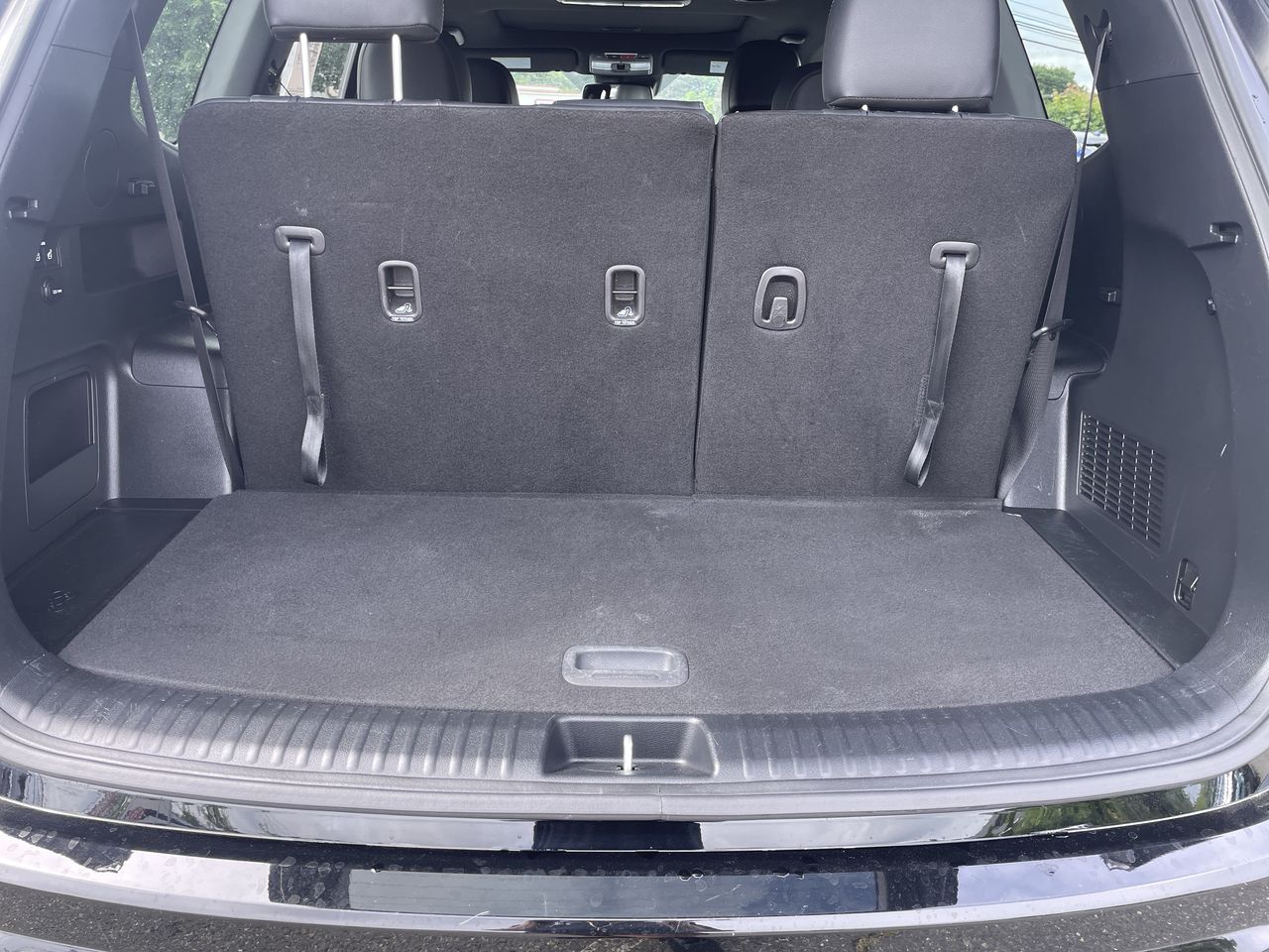 Vehicle image 11 of 23