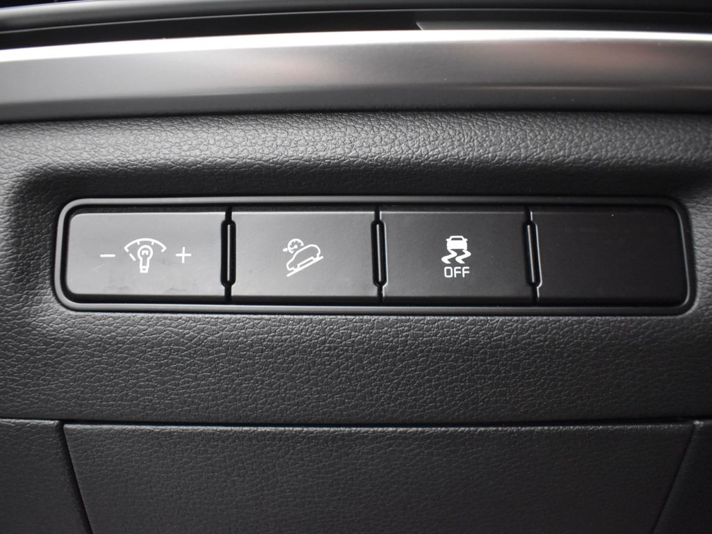 Vehicle image 46 of 57