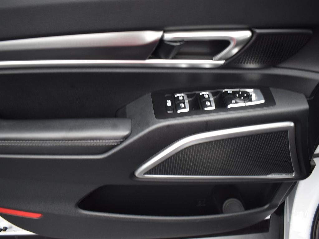 Vehicle image 42 of 57