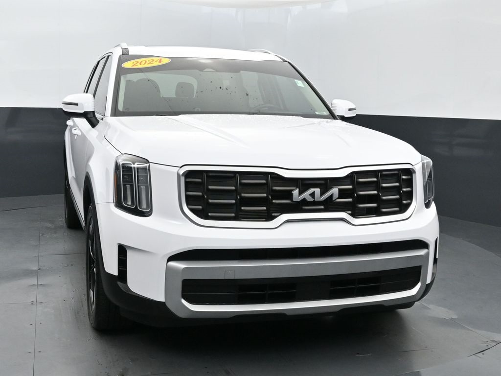 Vehicle image 8 of 57