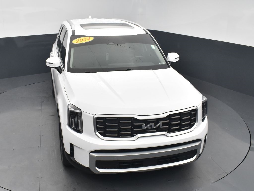 Vehicle image 9 of 57
