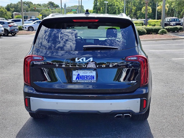 Vehicle image 5 of 36