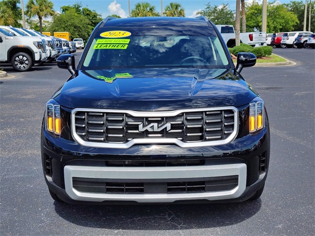 Vehicle image 9 of 36