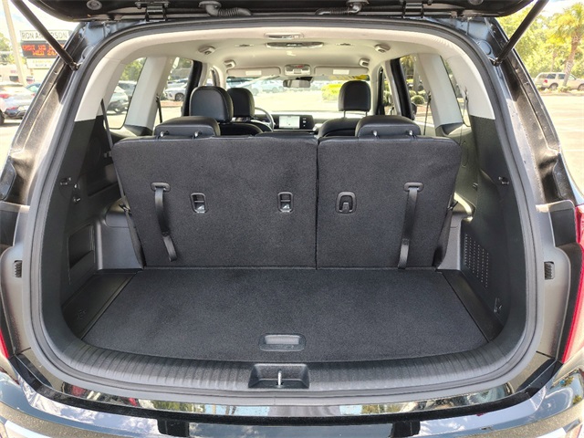 Vehicle image 14 of 36