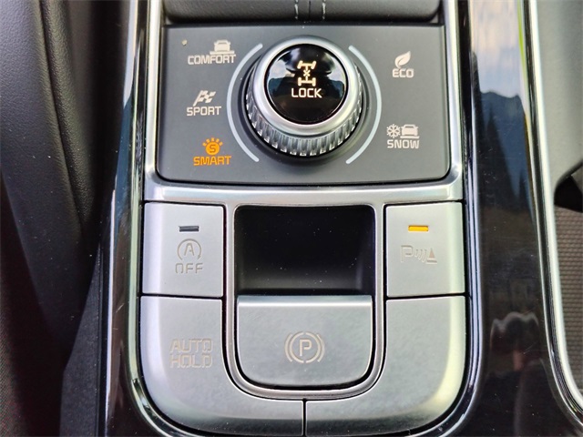 Vehicle image 28 of 36