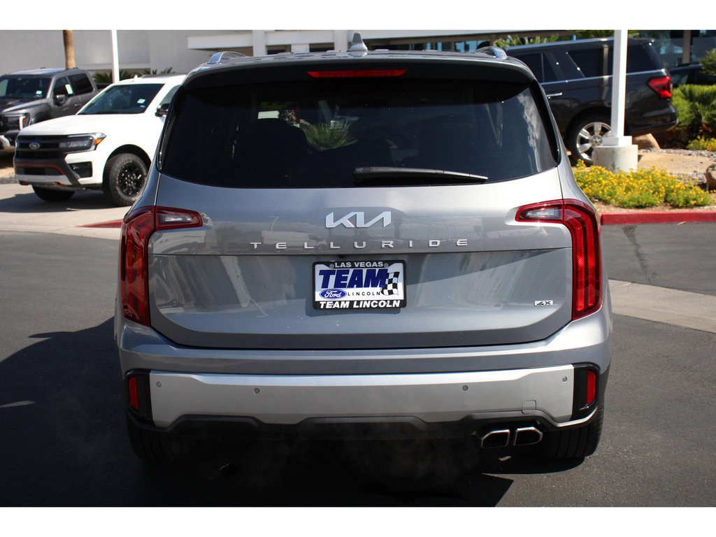 Vehicle image 7 of 35