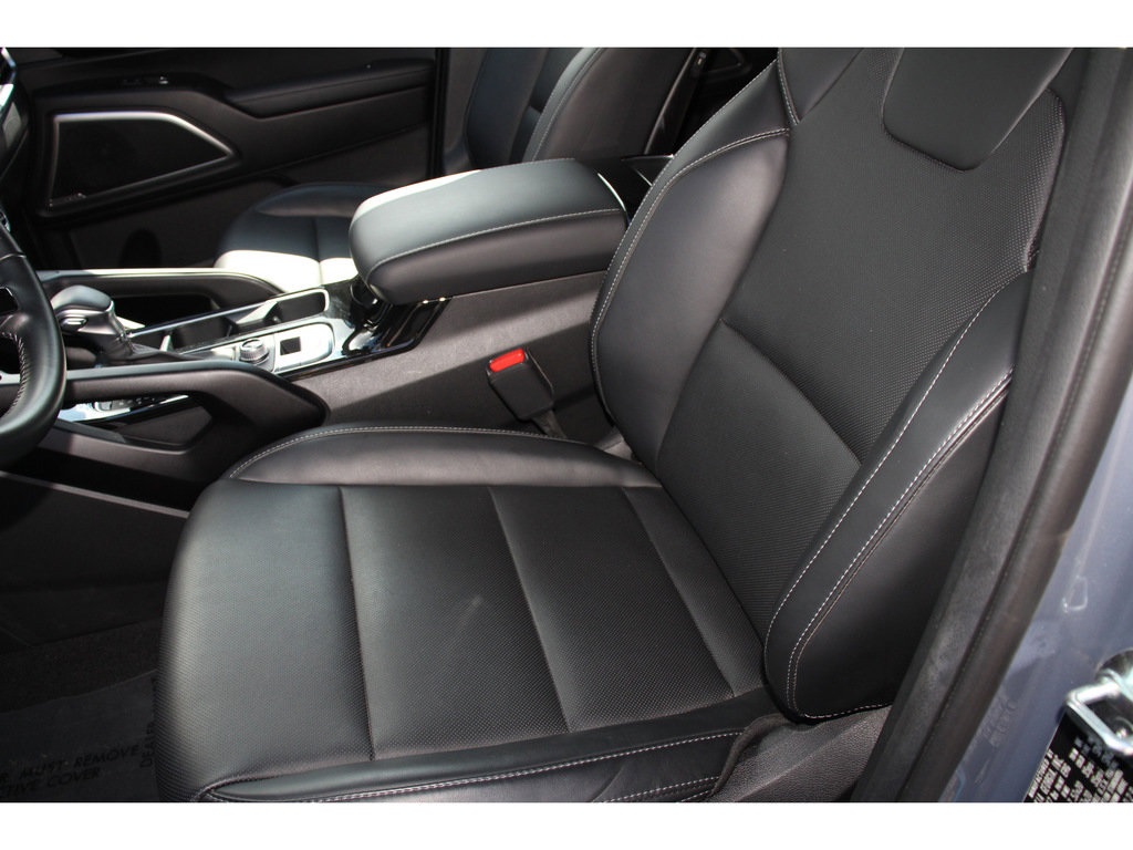 Vehicle image 24 of 35