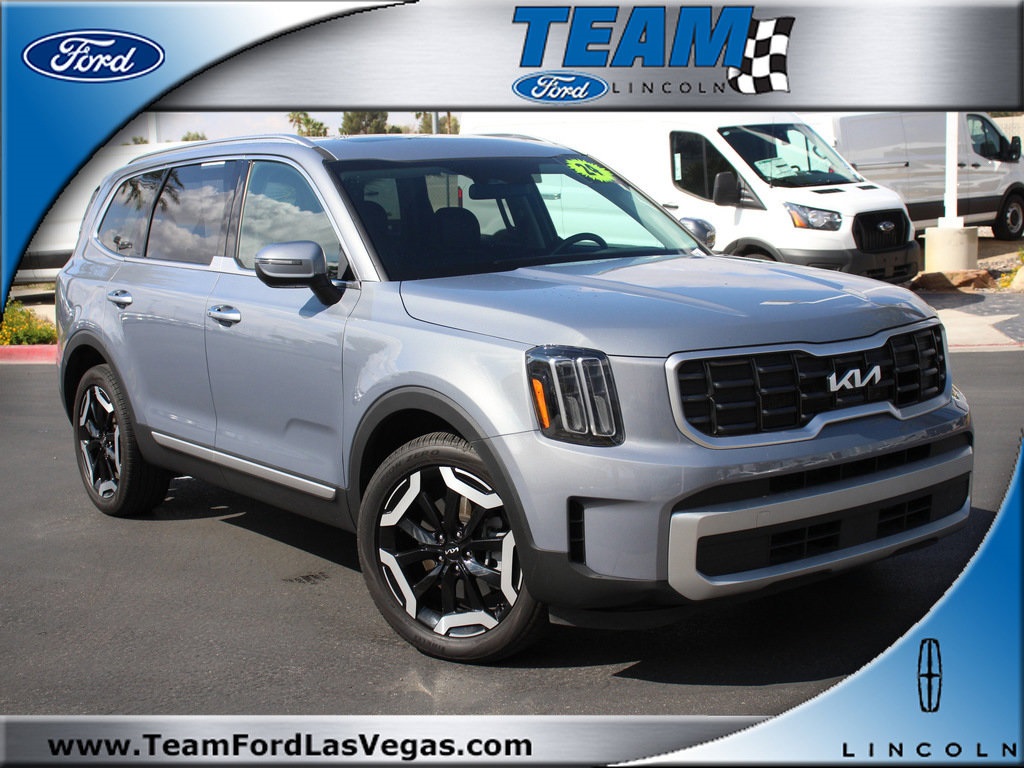 Vehicle image 3 of 35