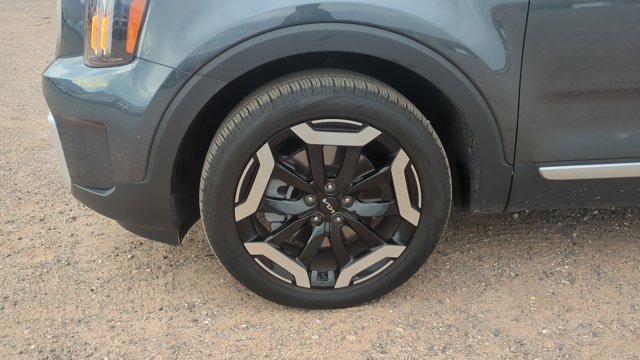 2024 Kia Telluride S Image 10 of 35