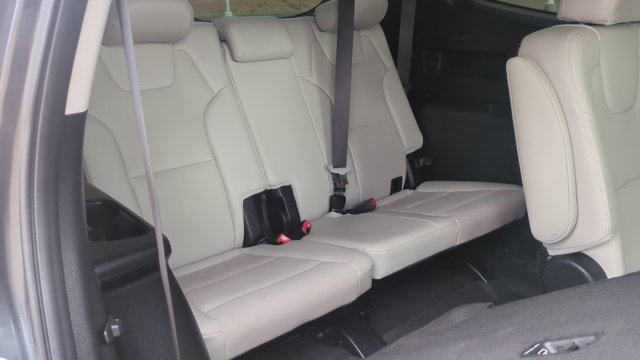 2024 Kia Telluride S Image 12 of 35