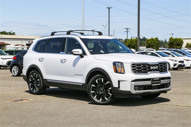 Vehicle image 4 of 27