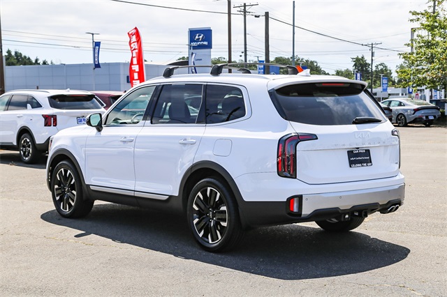 Vehicle image 7 of 27