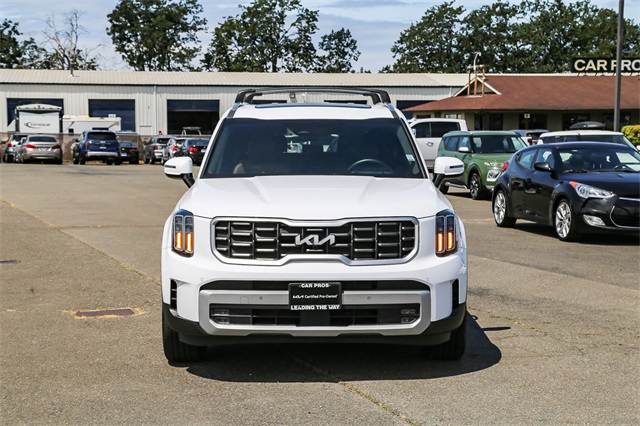 Vehicle image 2 of 27
