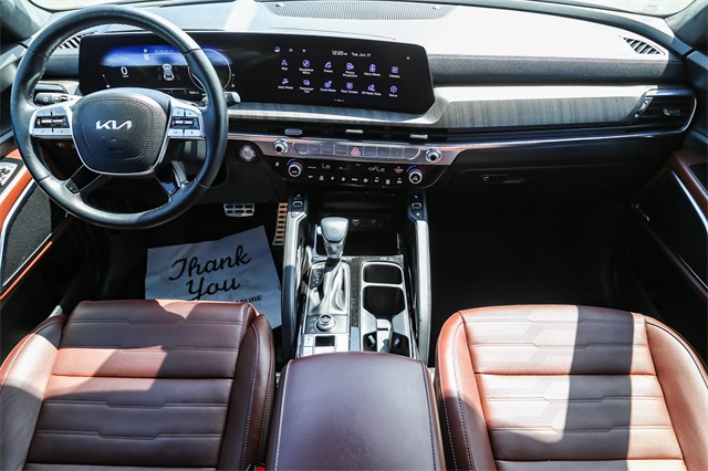 Vehicle image 17 of 27
