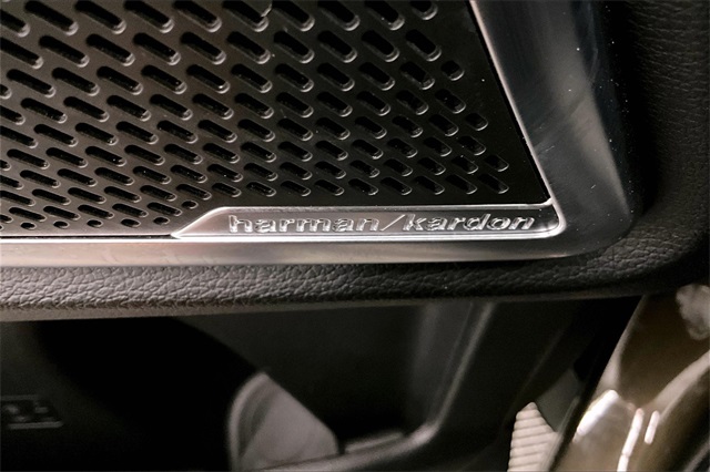 Vehicle image 30 of 41