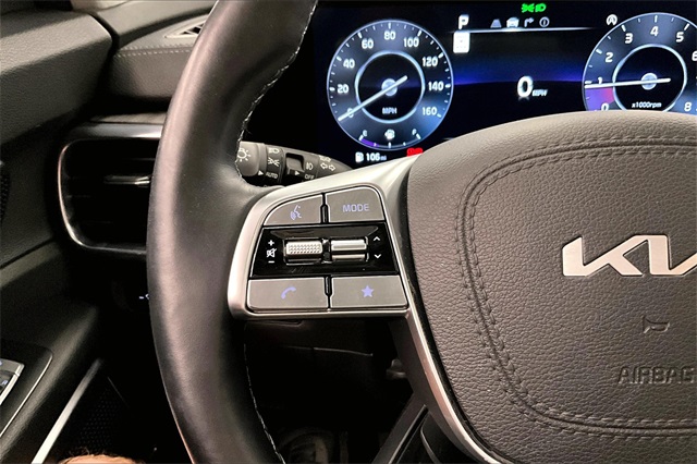 Vehicle image 25 of 41