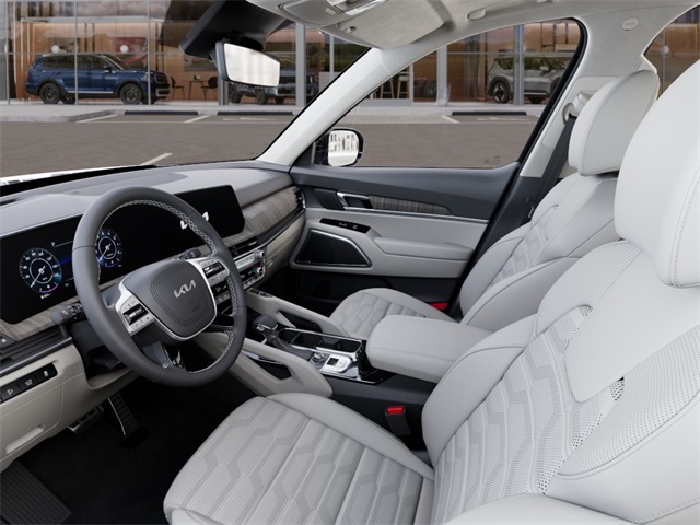 Vehicle image 19 of 28