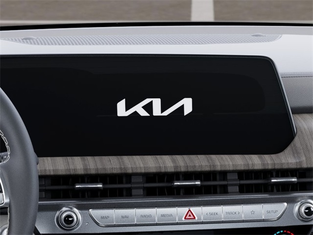 Vehicle image 22 of 28