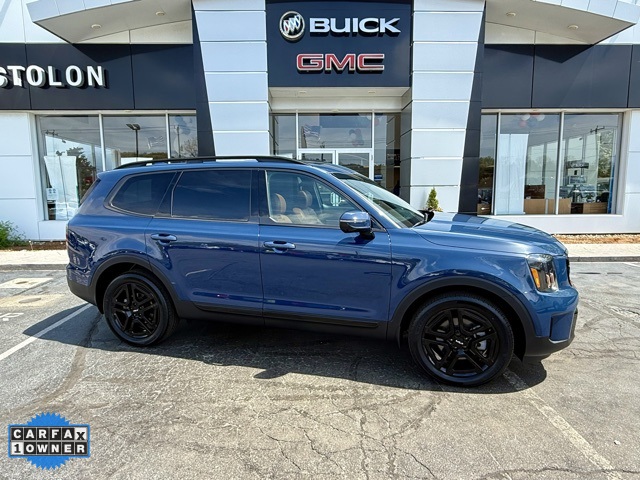 Vehicle image 5 of 69
