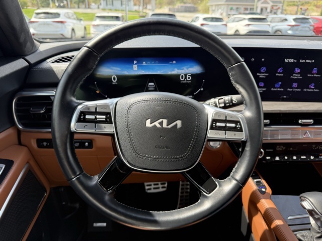 Vehicle image 68 of 69