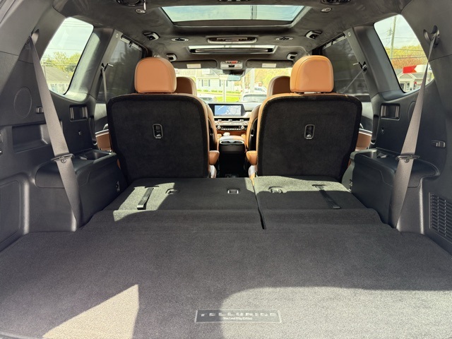Vehicle image 19 of 69