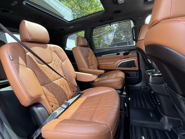 Vehicle image 26 of 69