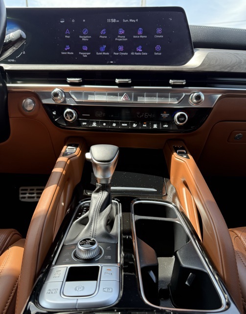 Vehicle image 31 of 69