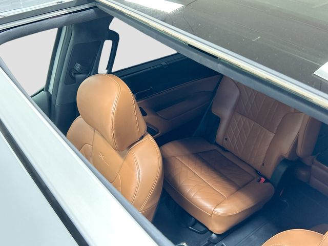 Vehicle image 23 of 37