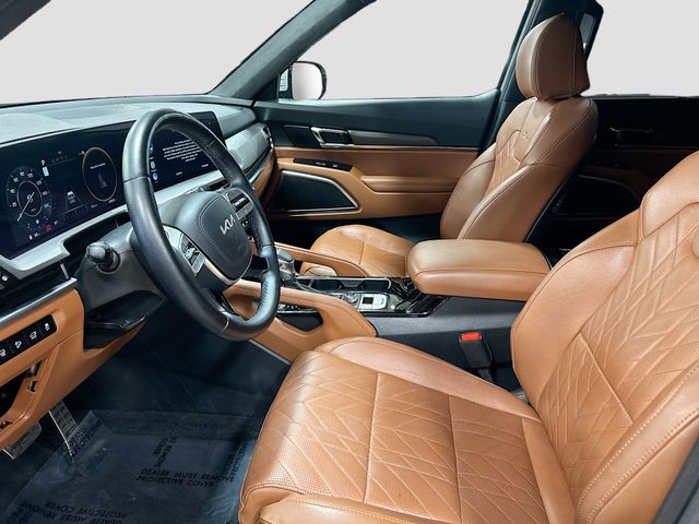 Vehicle image 22 of 37
