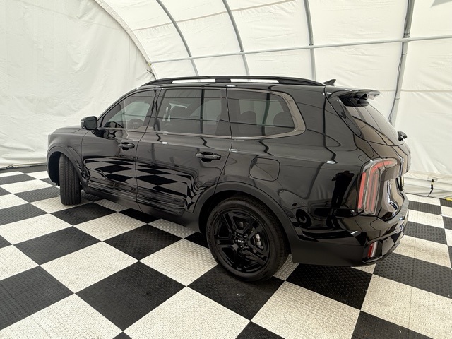 Vehicle image 5 of 47