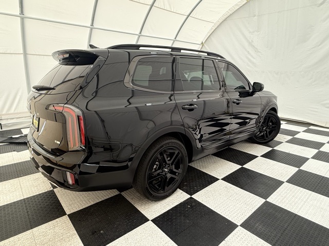 Vehicle image 3 of 47