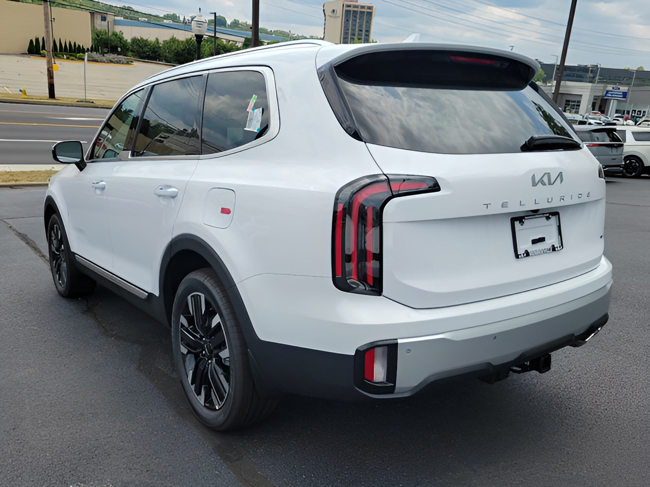 Vehicle image 33 of 33