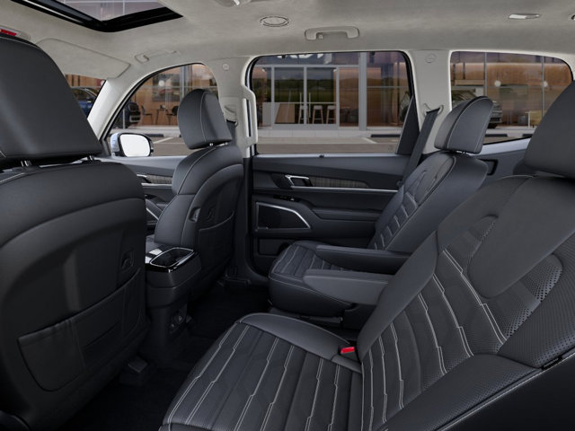 Vehicle image 11 of 33