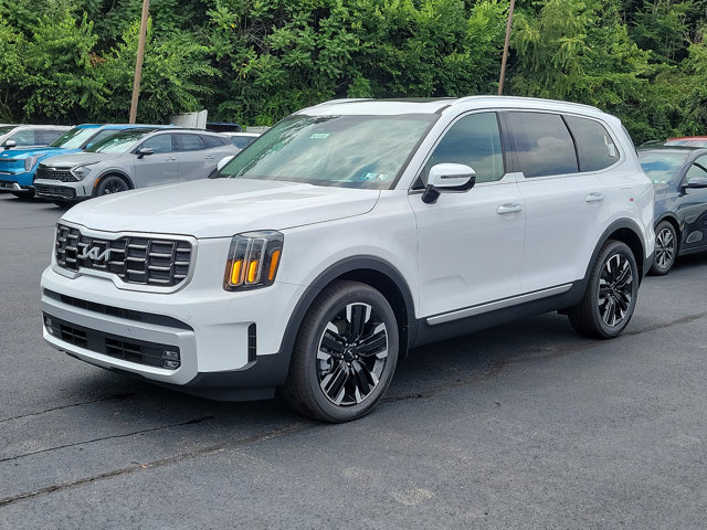 Vehicle image 1 of 33