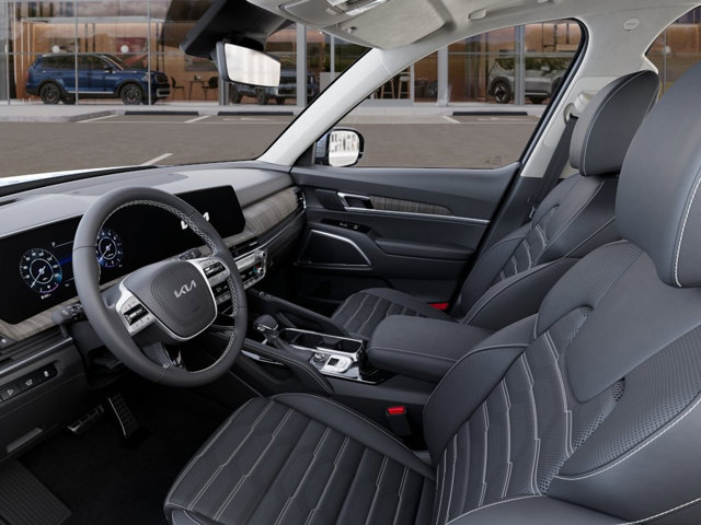 Vehicle image 15 of 33