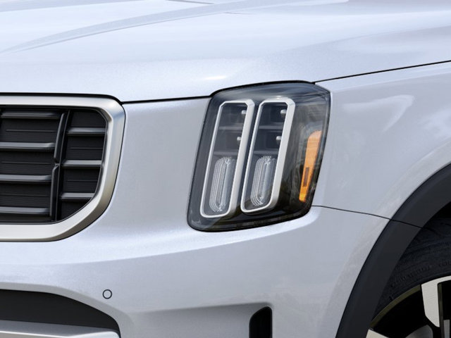 Vehicle image 22 of 33
