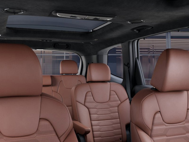 Vehicle image 10 of 33