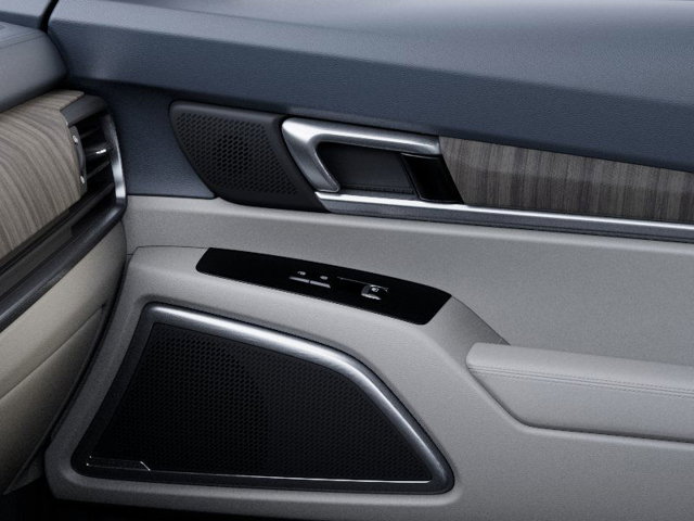 Vehicle image 26 of 27