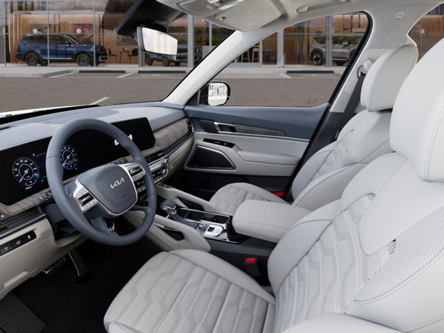Vehicle image 18 of 27