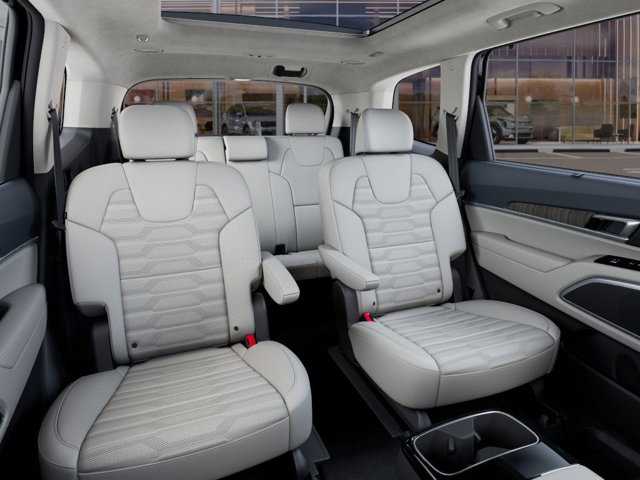 Vehicle image 17 of 27